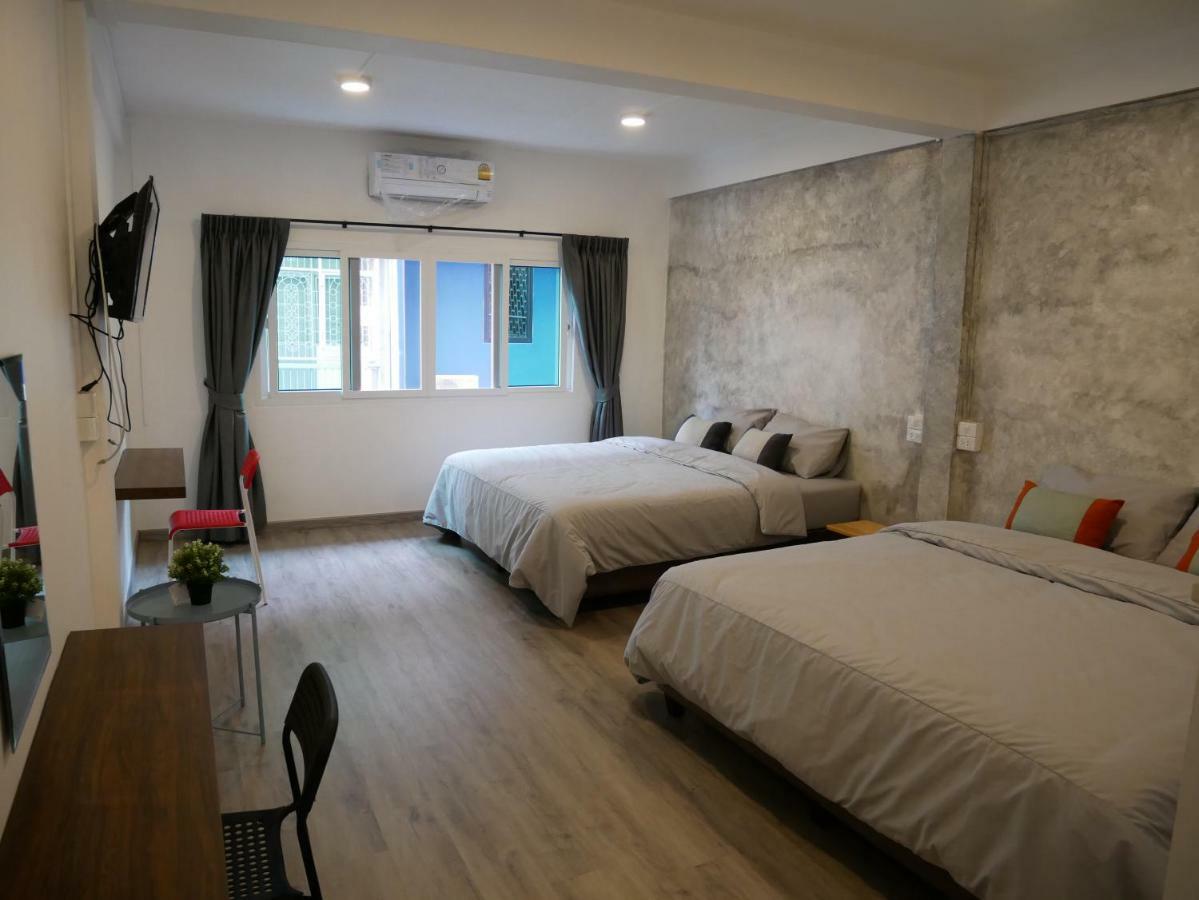 Np House Pratunam Bangkok Bagian luar foto