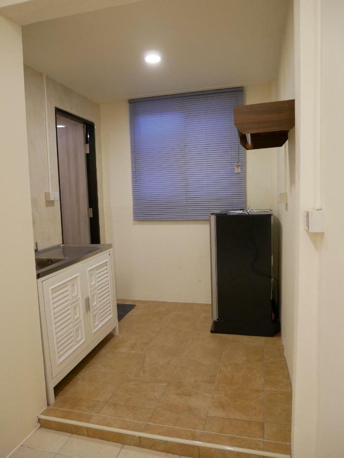 Np House Pratunam Bangkok Bagian luar foto