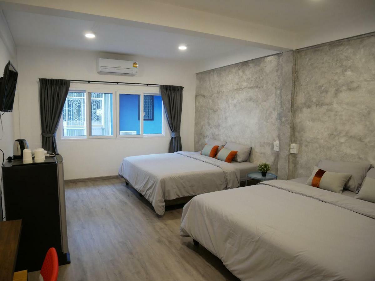 Np House Pratunam Bangkok Bagian luar foto