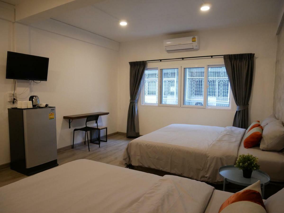 Np House Pratunam Bangkok Bagian luar foto